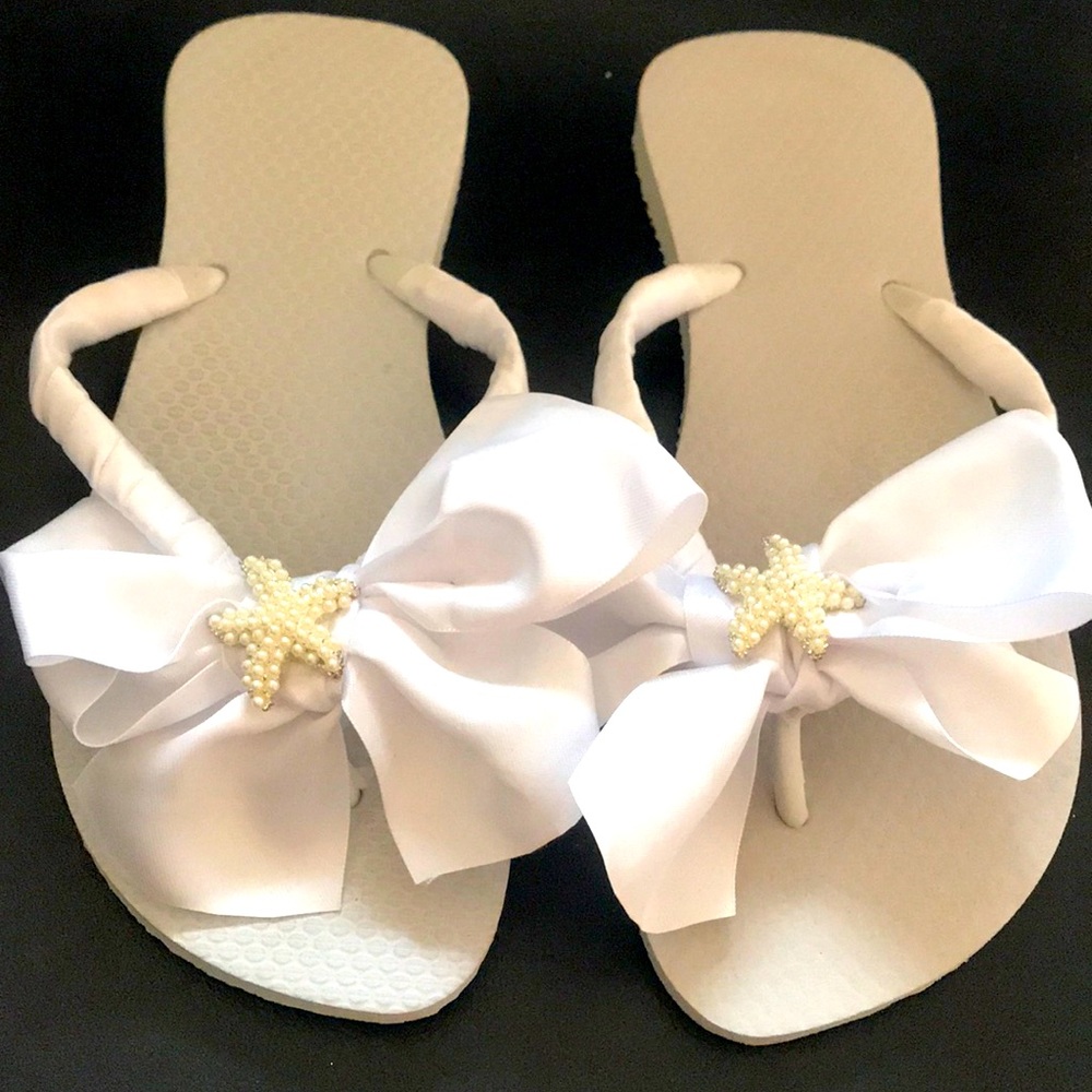 White Starfish Bridal Flipflops Size 7/8